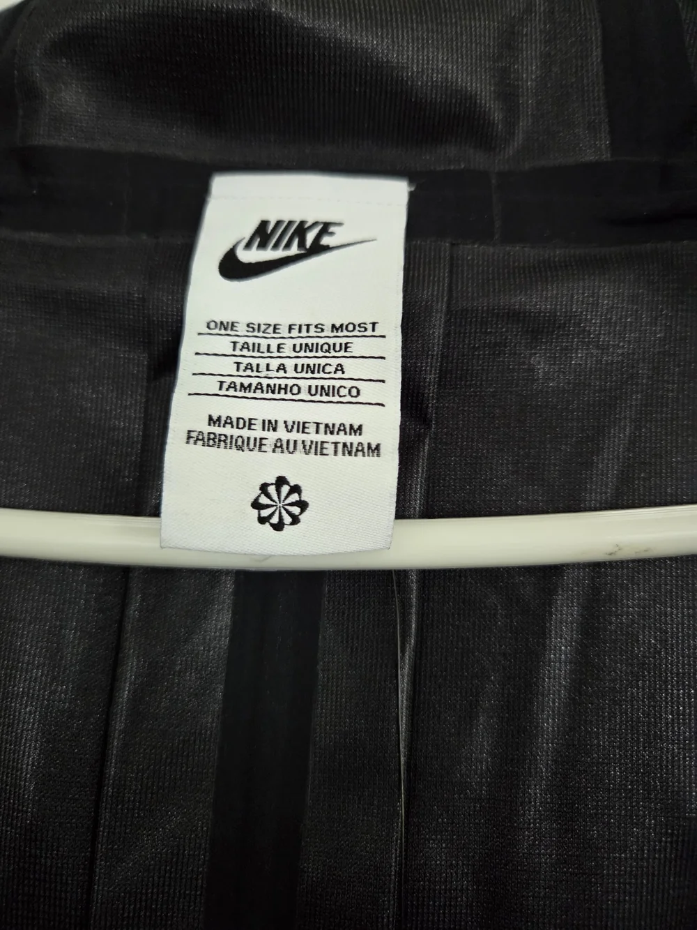 Nike Sportswear Women's Tailored Rain Poncho One Size